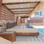M & S Villa - 4 Bedroom Villa With Heated Pool