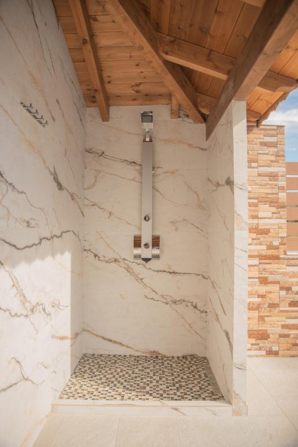 M & S - 4 Bedroom With Heated Pool * Pastida